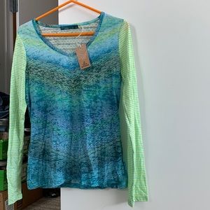 Prana Hillary top in tidal teal